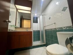Hilltop Grove (D23), Condominium #566191481